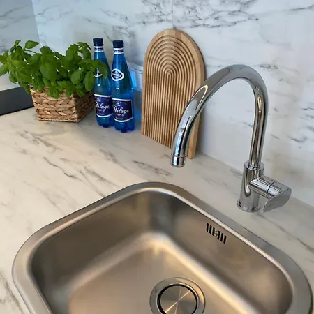 Okrzei - Center Via Pedestrian Bridge Apartamento Varsovia