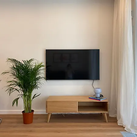 Okrzei - Center Via Pedestrian Bridge Apartamento