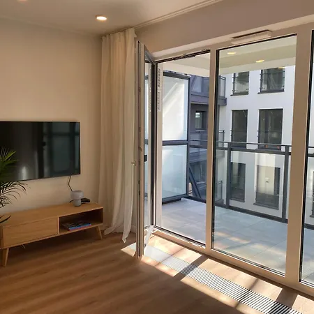 Apartamento Okrzei - Center Via Pedestrian Bridge *