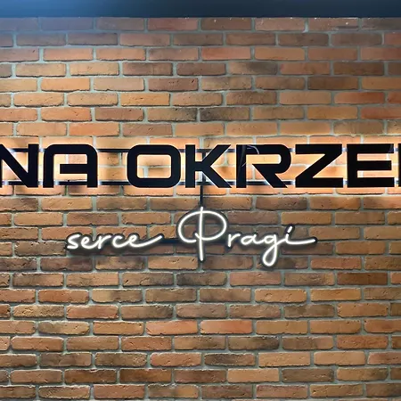 Okrzei - Center Via Pedestrian Bridge Apartamento